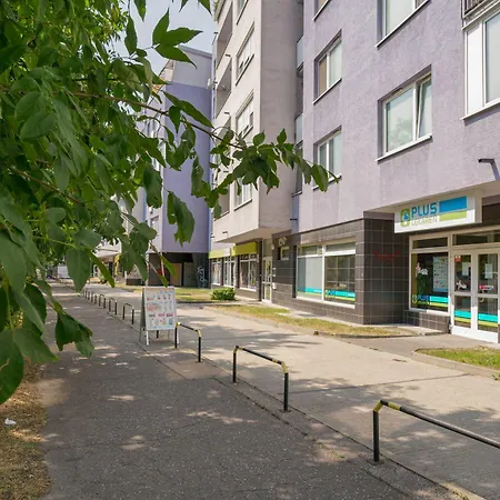 Vesna Convenient By Chors Διαμέρισμα *