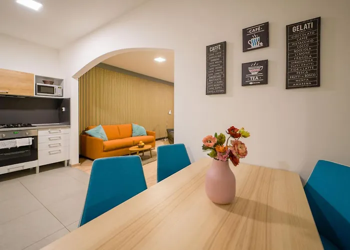 Vesna Convenient By Chors Bratislava