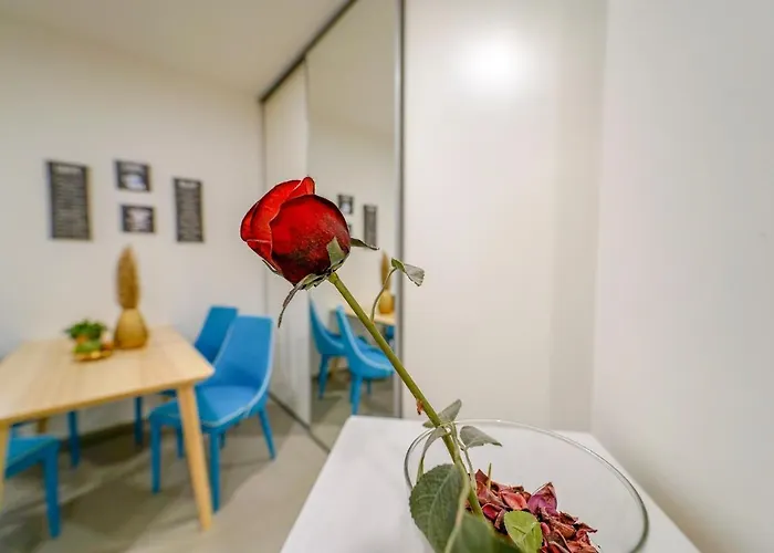 Vesna Convenient By Chors *